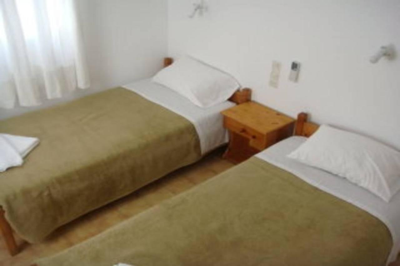 Otel Anagram (adults Only) 2*
