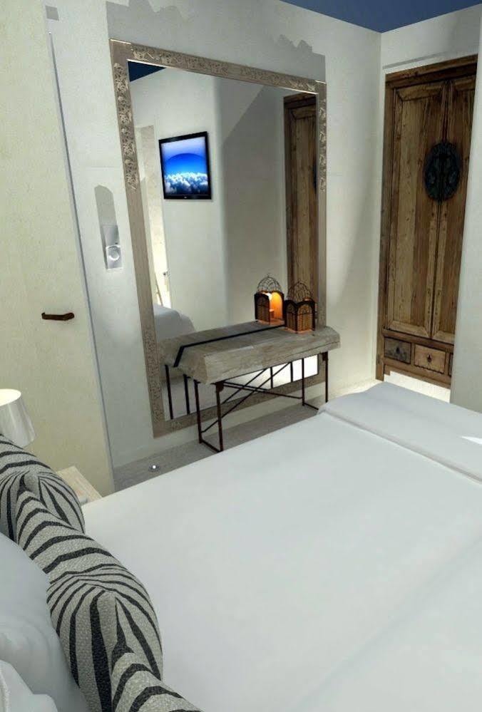 Otel Anagram (adults Only) 2*